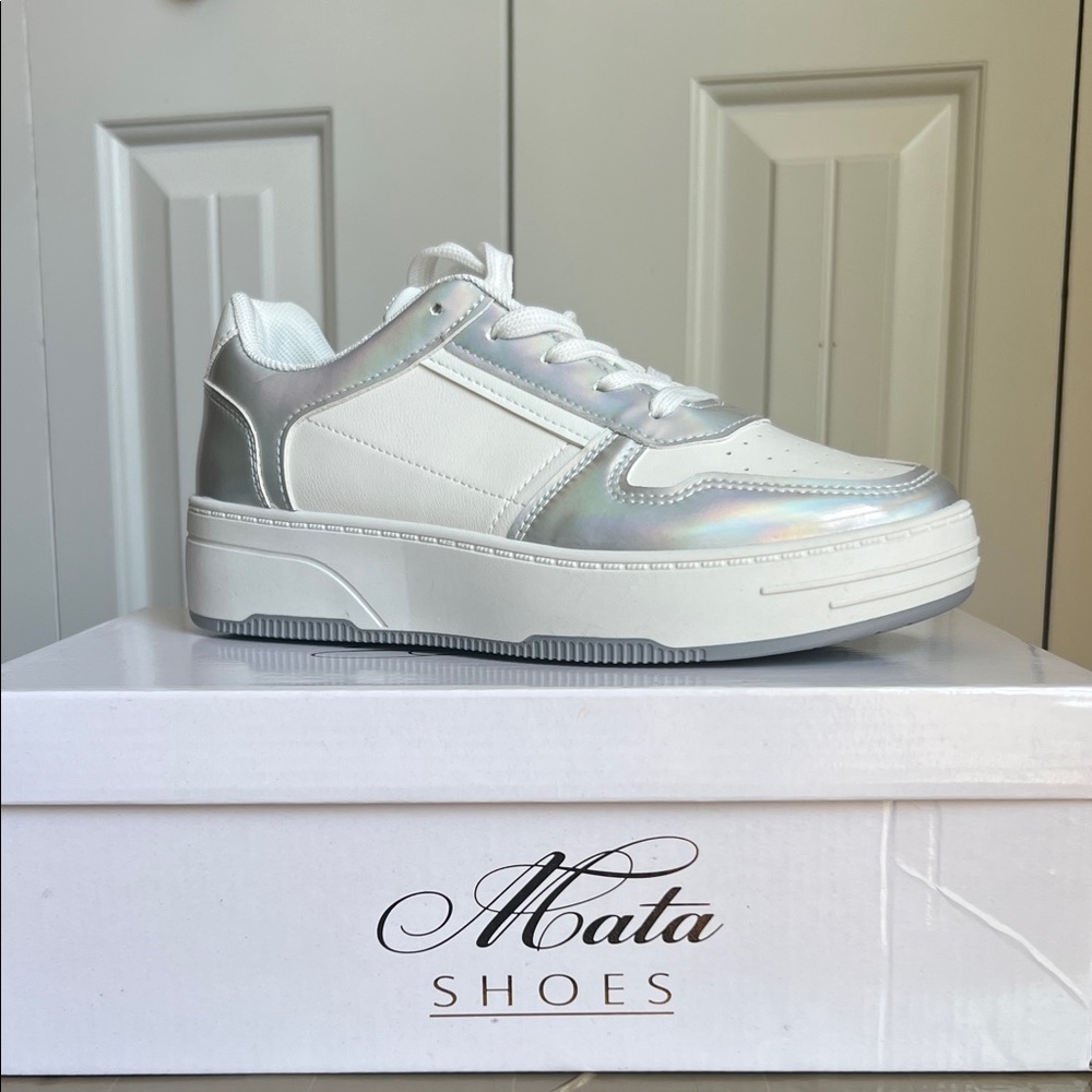 Mata Shoes Iridescent White Sneakers
